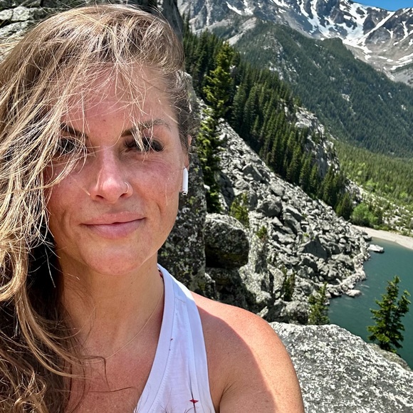 Meet your Posher, Brynde - Picture 5 of 6